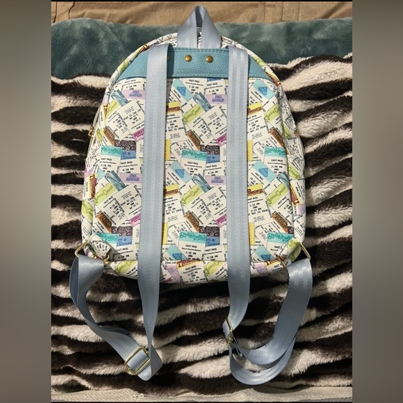 Disney Mini Backpack Old Fastpass Tickets - Picture 3 of 6